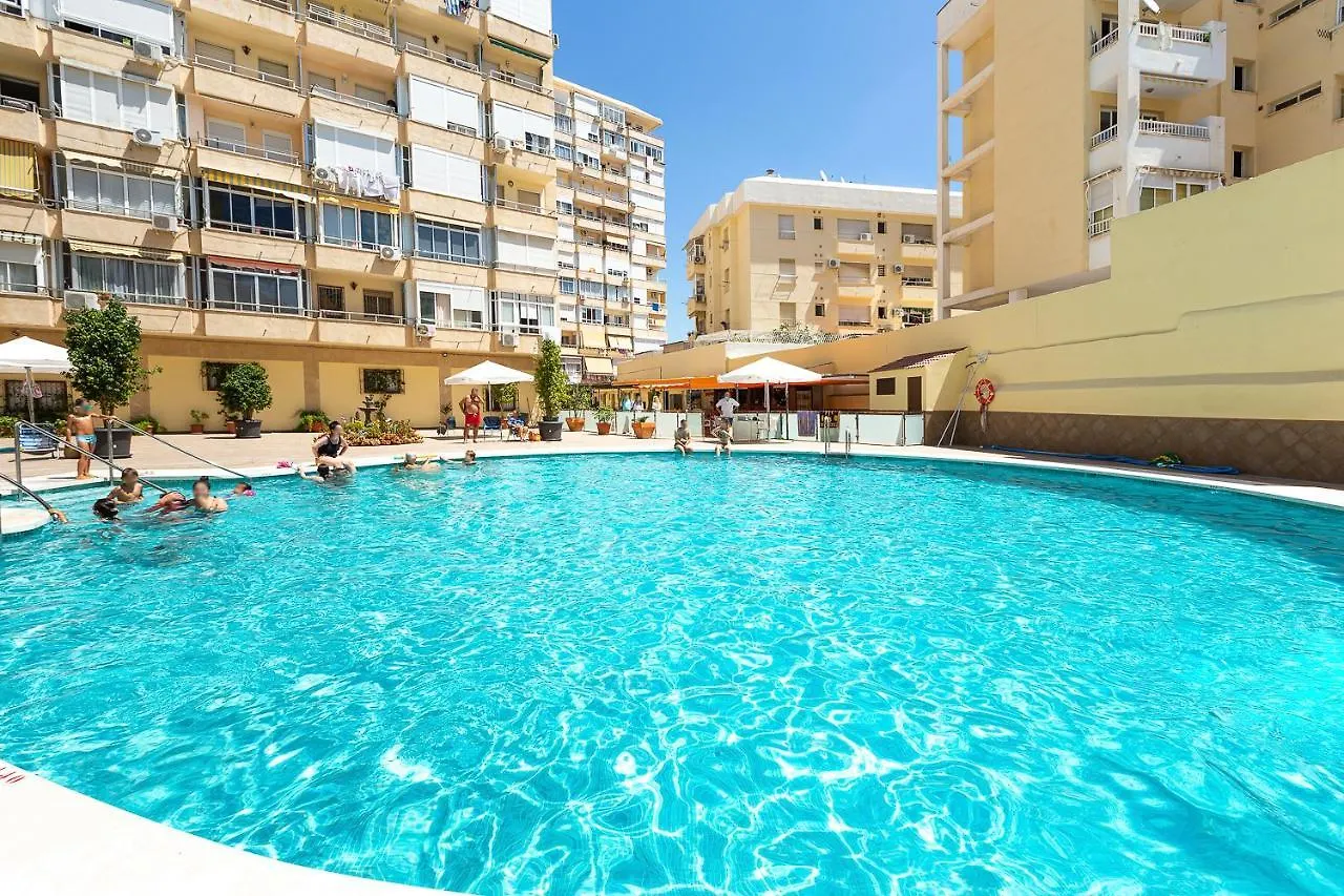 Ver7 - Estudio, Wifi, Fire Stick Amazon, Terraza, Vistas Al Mar, Piscina Torremolinos 0*,  Spain