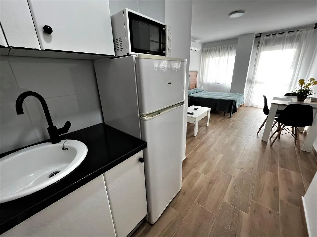 Apartment Ver7 - Estudio, Wifi, Fire Stick Amazon, Terraza, Vistas Al Mar, Piscina Torremolinos